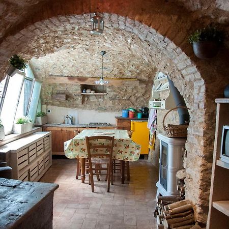 Charming Rustic House Vila Gardone Riviera Exterior foto
