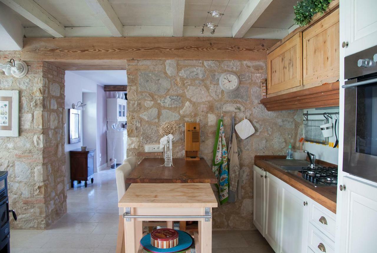 Charming Rustic House Vila Gardone Riviera Exterior foto
