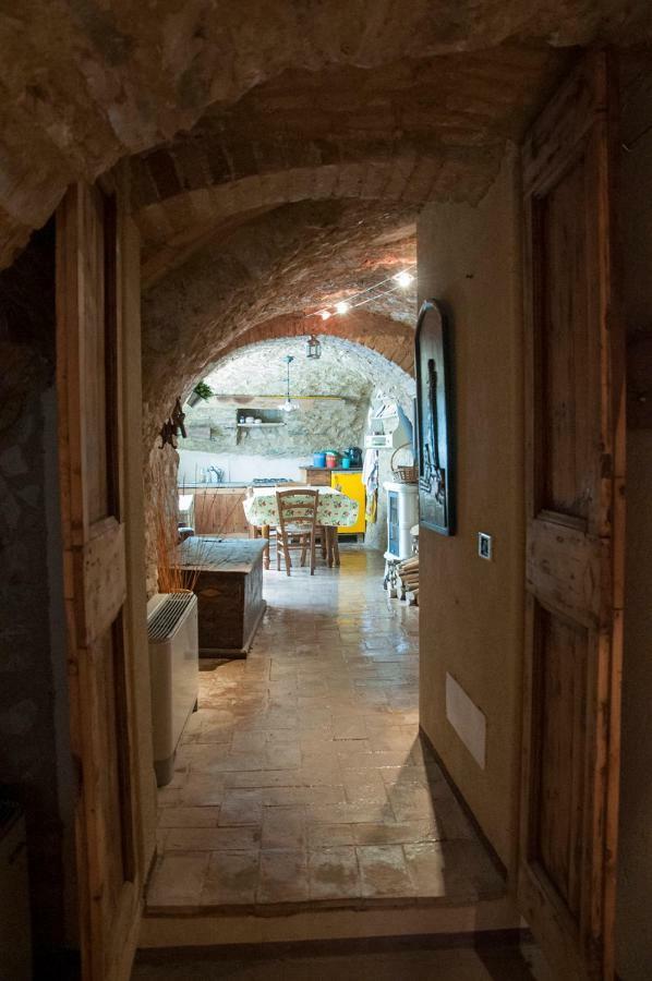 Charming Rustic House Vila Gardone Riviera Exterior foto